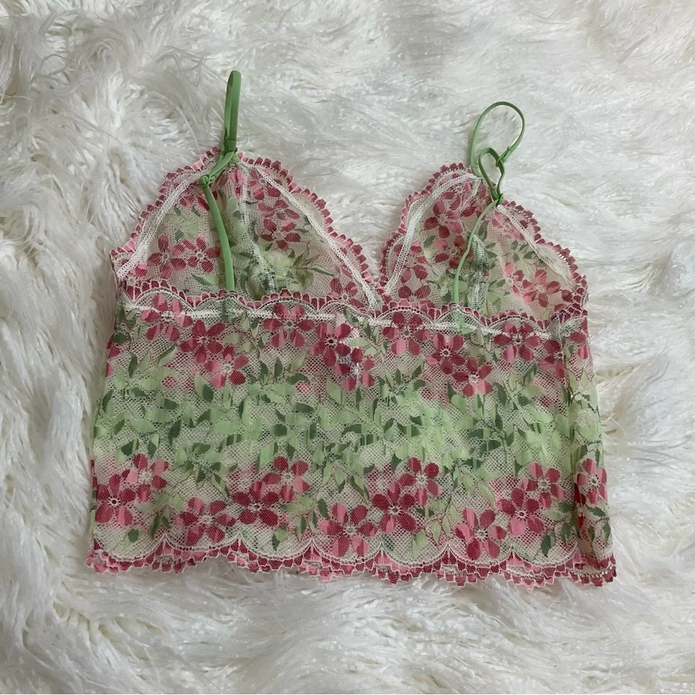 NEW Victoria’s Secret Floral Scalloped Lace Y2K Bralette Cami & Thong Panty Set
